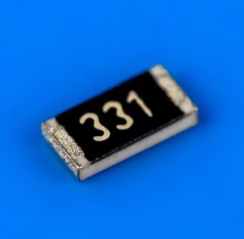 Резистор smd 1206 330 Ом (+/-5%) 11031520 фото