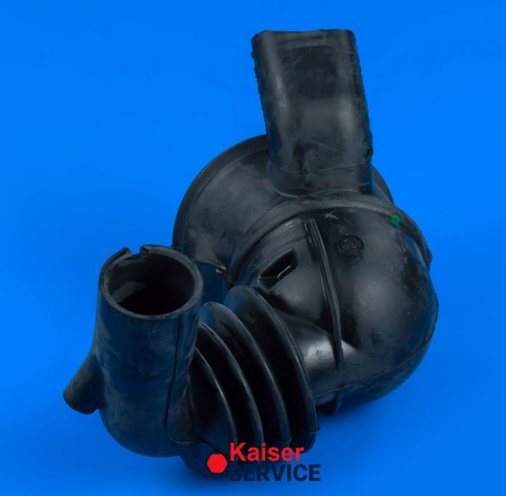 Патрубок від бака до насоса BOSCH SIEMENS 484193 637677 фото