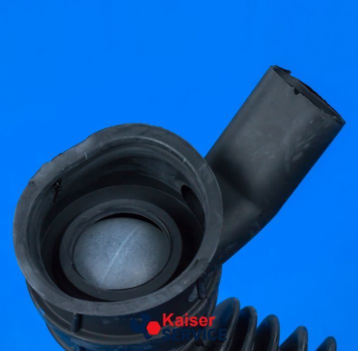 Патрубок INDESIT ARISTON від бака до насоса C00092174 637514 фото