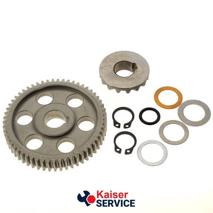 Шестерня з валом кухонного комбайна KENWOOD (KW716687) 353867 фото